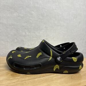 Crocs Bistro Clogs Banana Print Black Men’s Size 9 Women’s Size 11